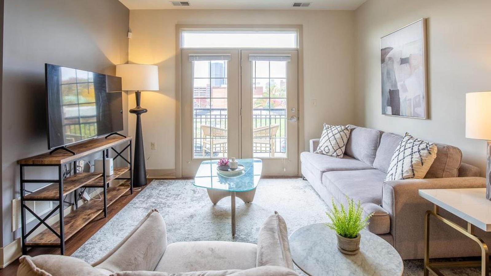 Landing Modern With Amazing Amenities Apartment *